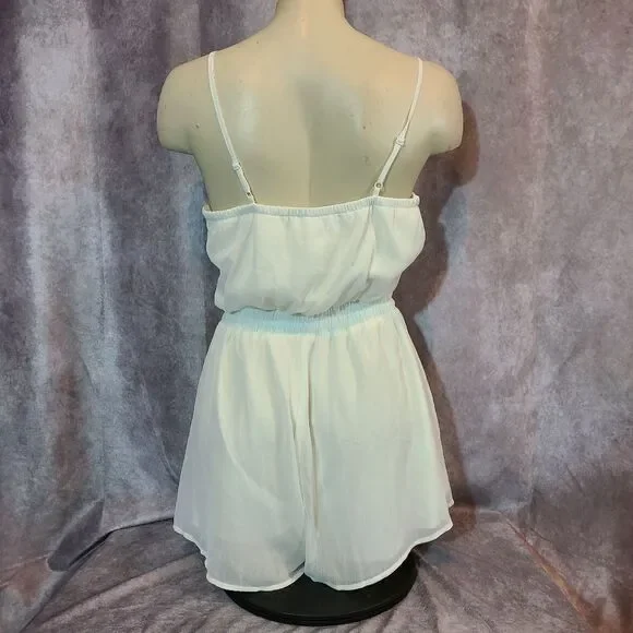 Row.A White Godet Hem Romper Size Medium - Picture 4 of 7